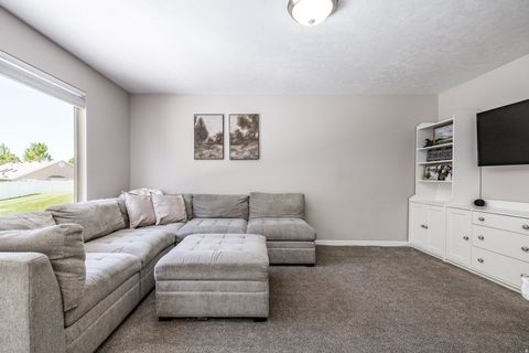 Tiny photo for 163 ARLINGTON WAY, Harrisville, UT 84414 (MLS # 2156177)