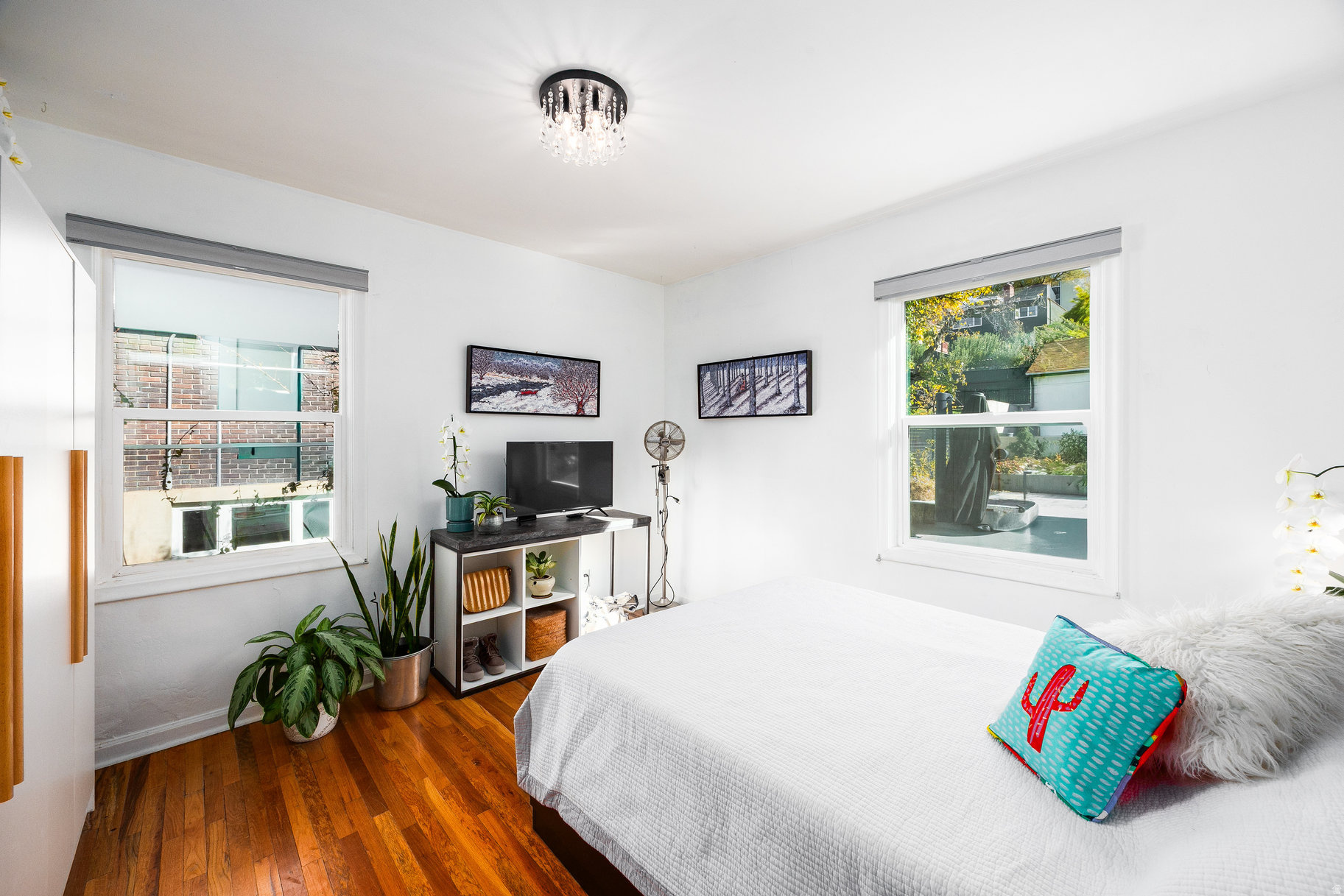 CAPITOL HILL - Residential