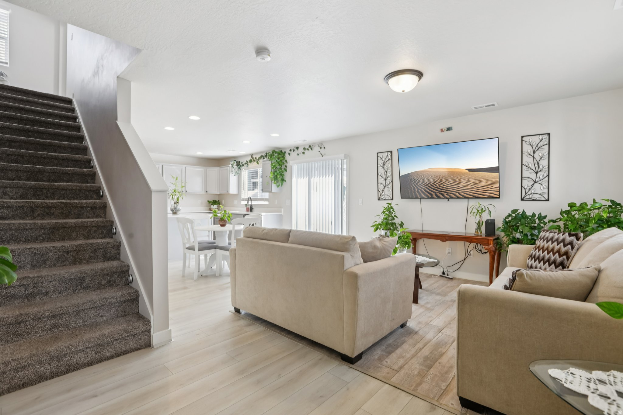 SALT POINT - Residential