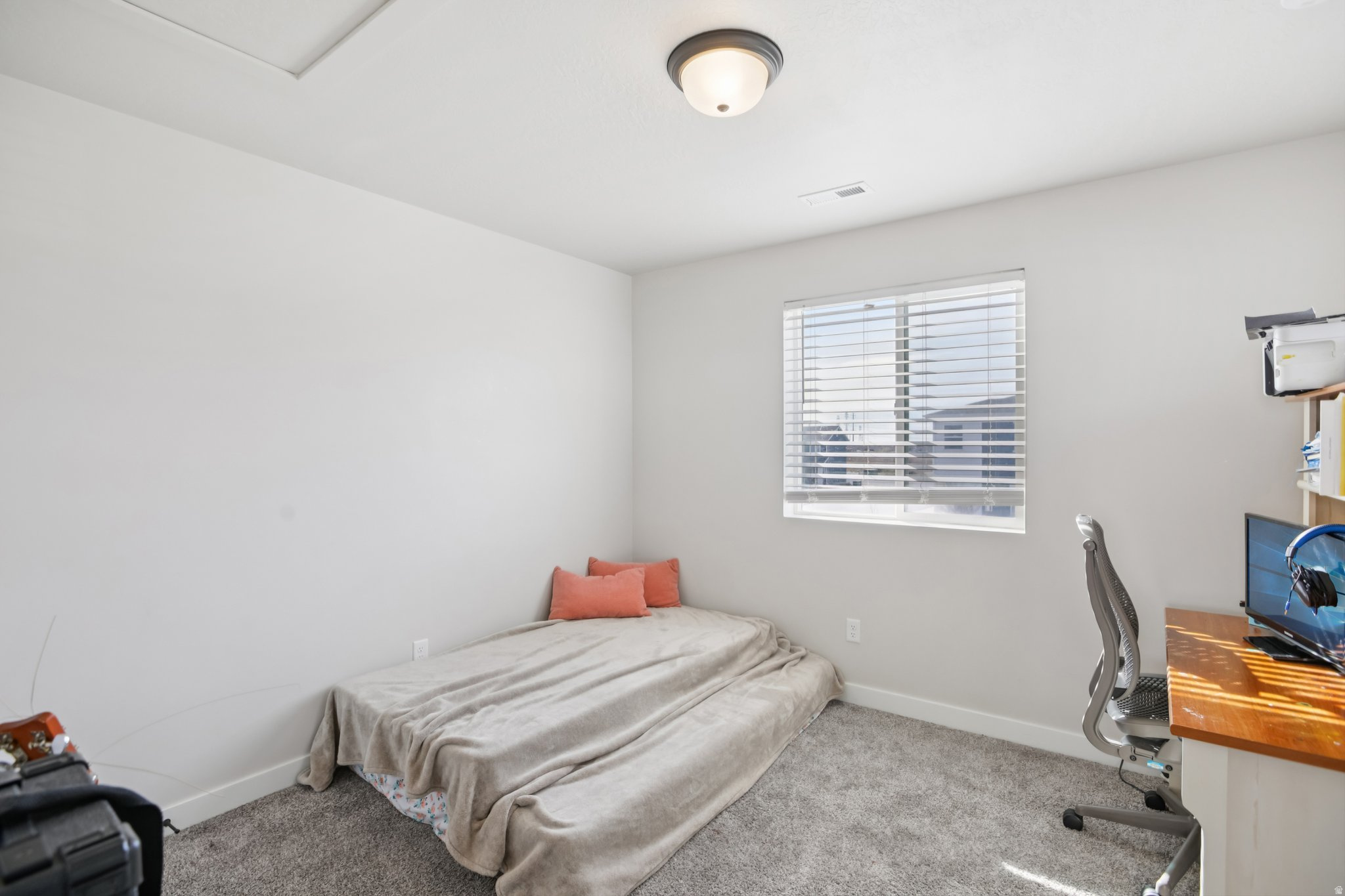 SALT POINT - Residential