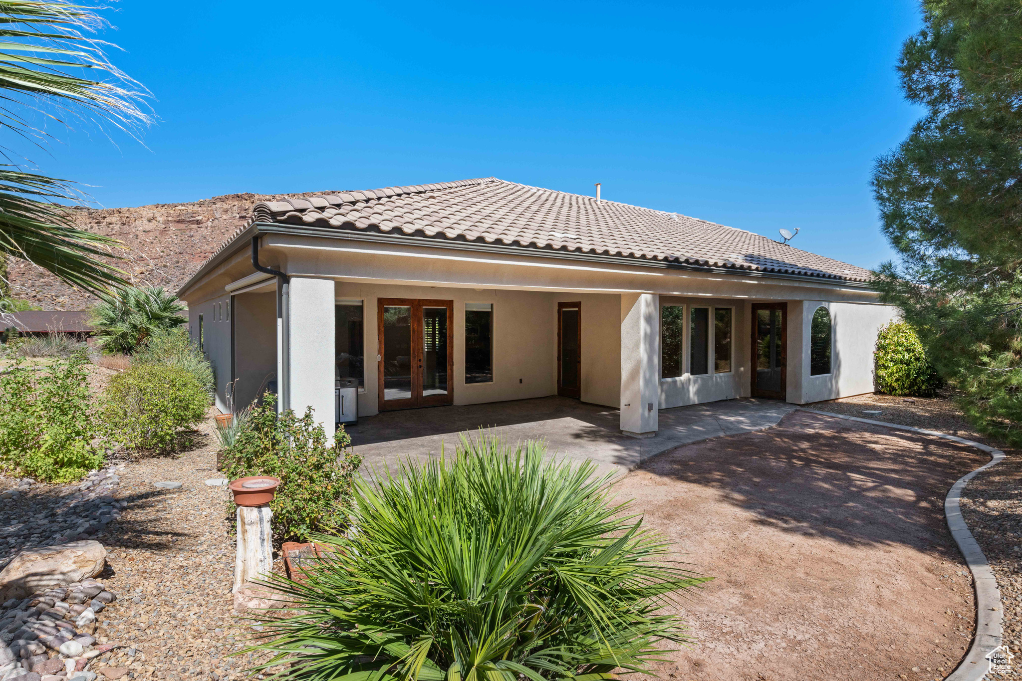 BLOOMINGTON COUNTRY CLUB - Residential