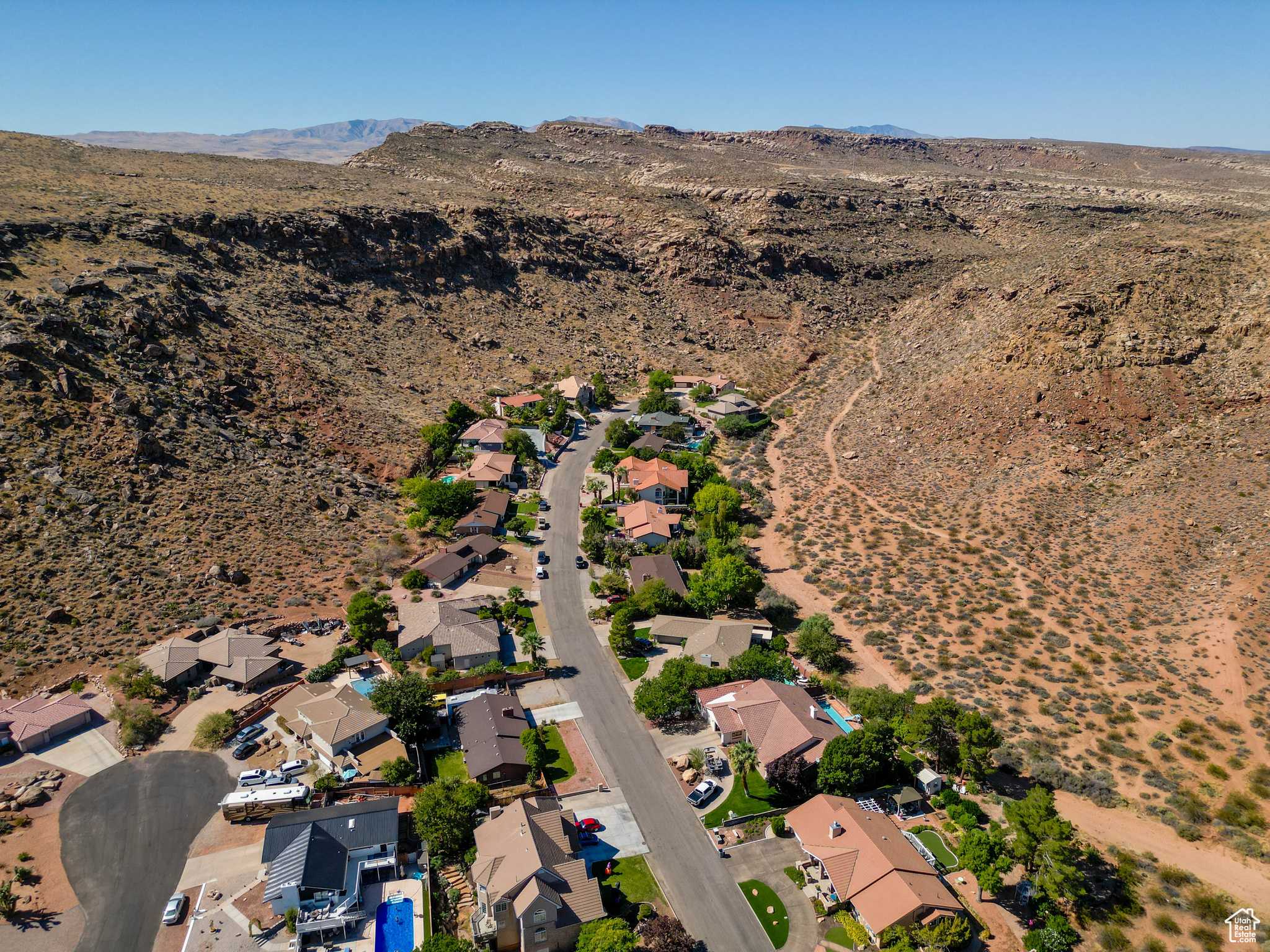 BLOOMINGTON COUNTRY CLUB - Residential