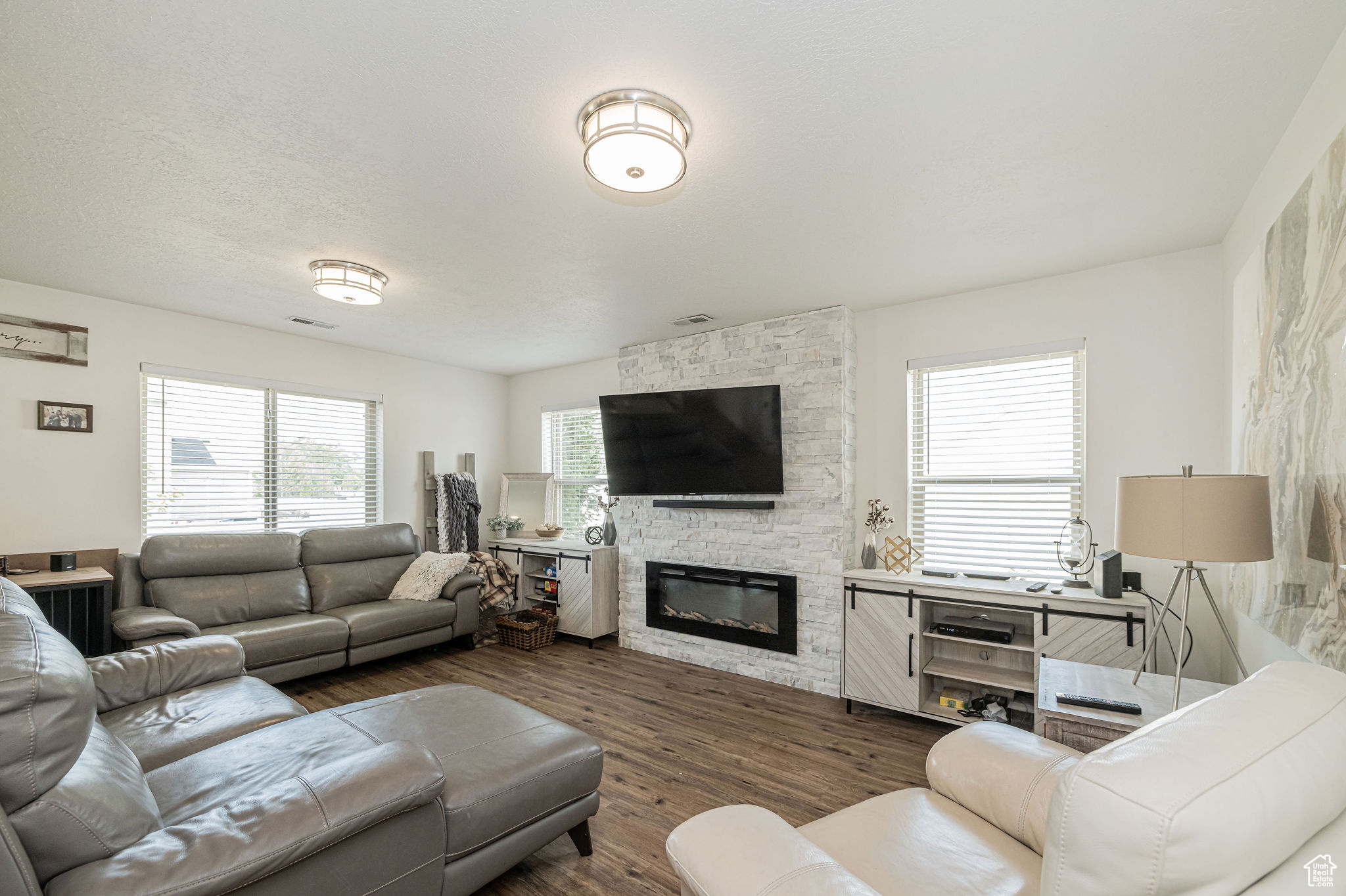 SOUTHRIDGE ACRES - Residential