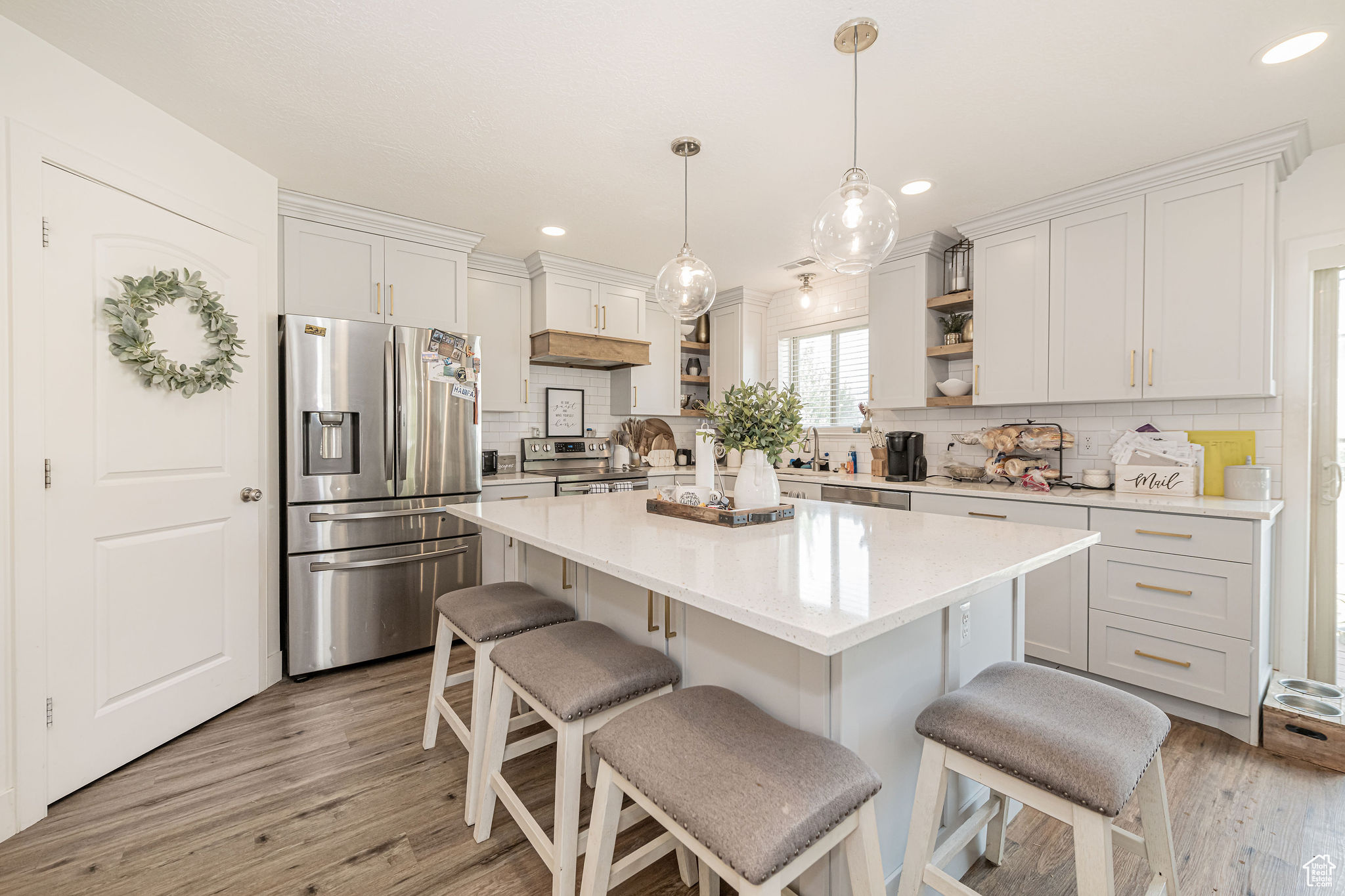 SOUTHRIDGE ACRES - Residential