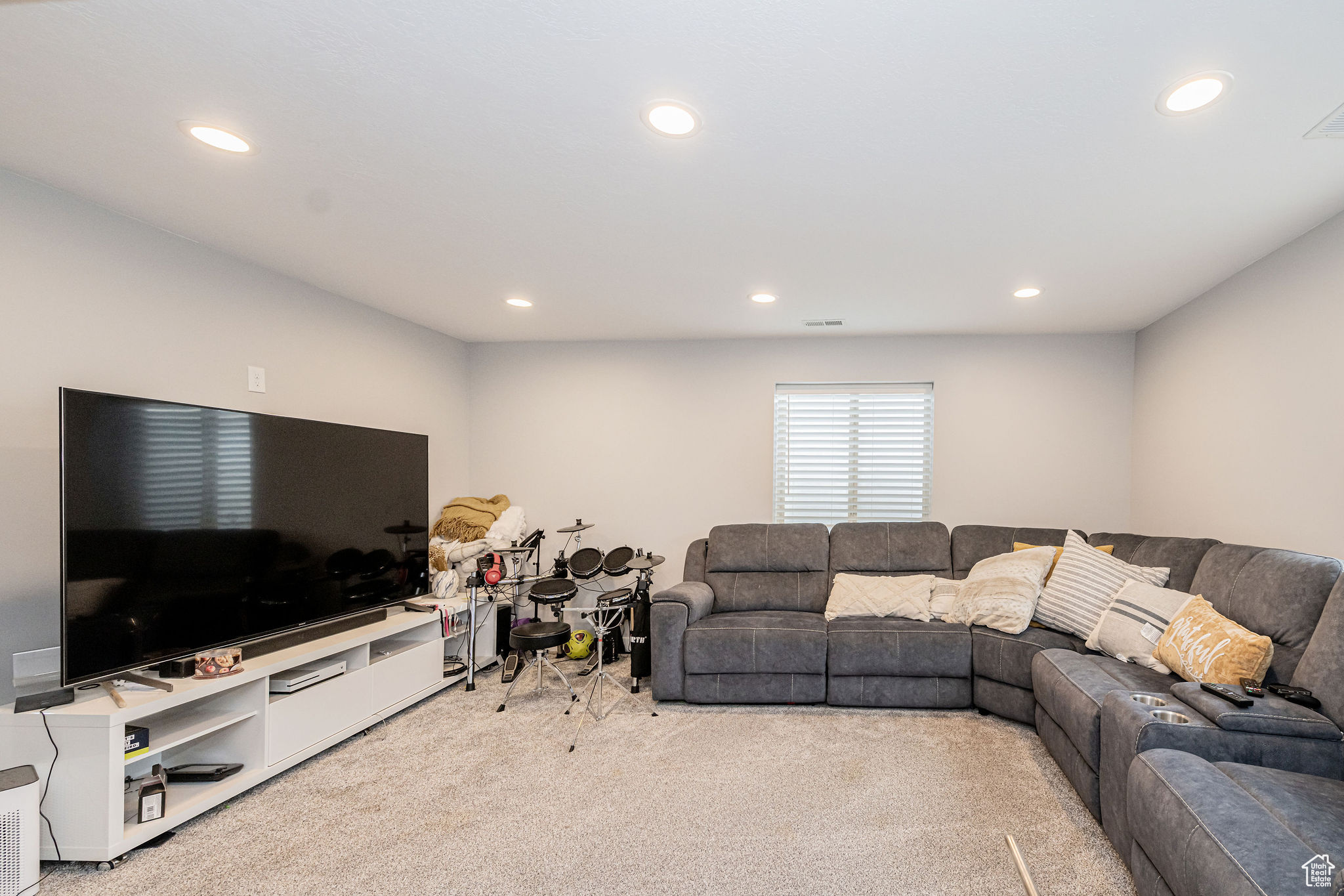 SOUTHRIDGE ACRES - Residential