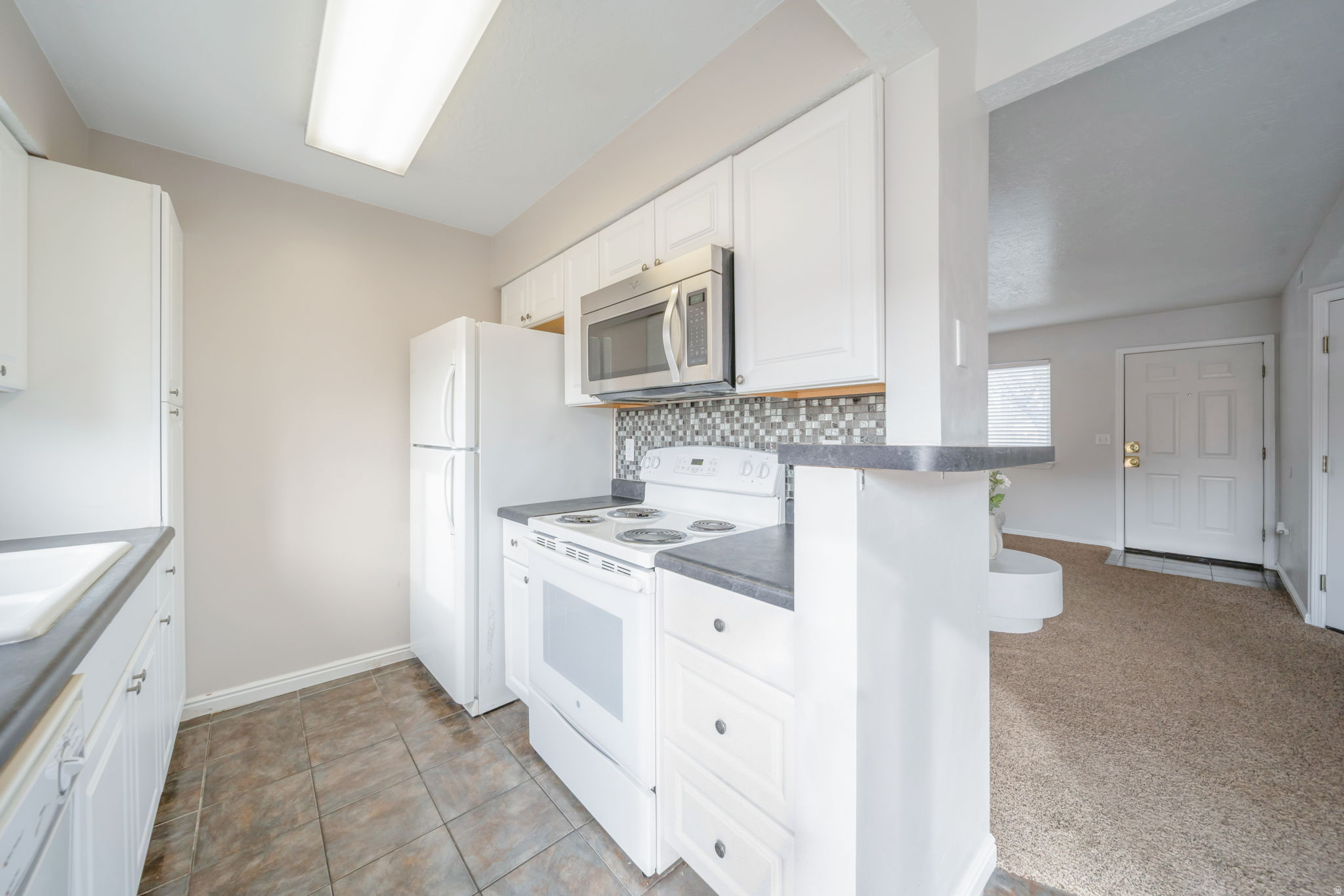 PLEASANT GREEN CONDO - Residential