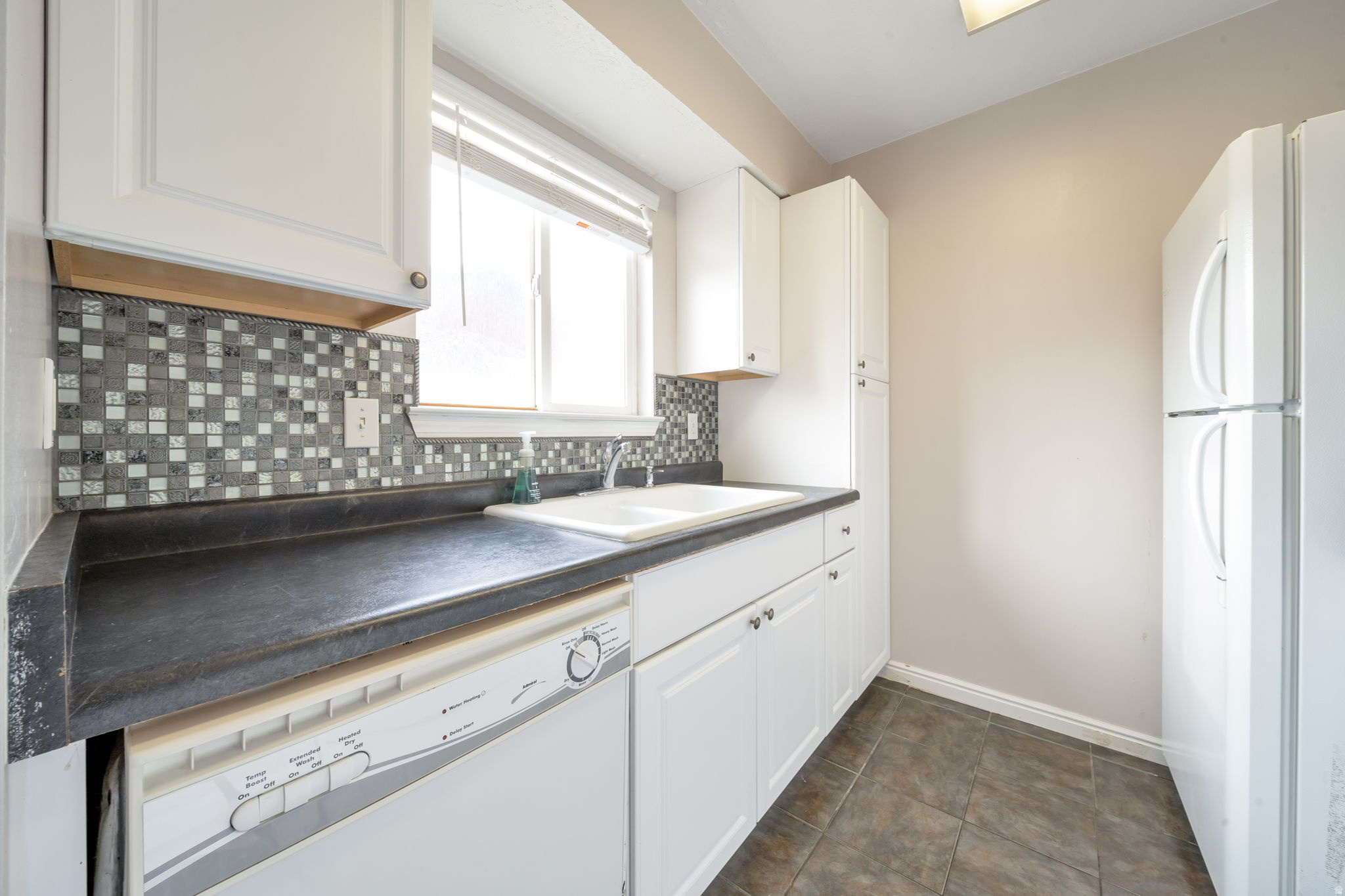 PLEASANT GREEN CONDO - Residential