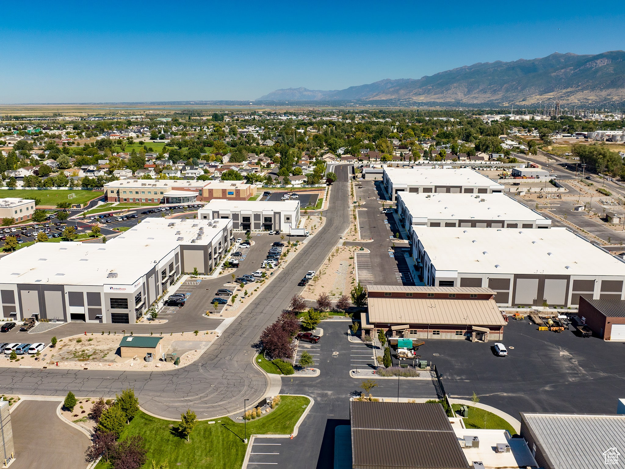 WOODS CROSS INDUSTRIAL - Commercial Lease