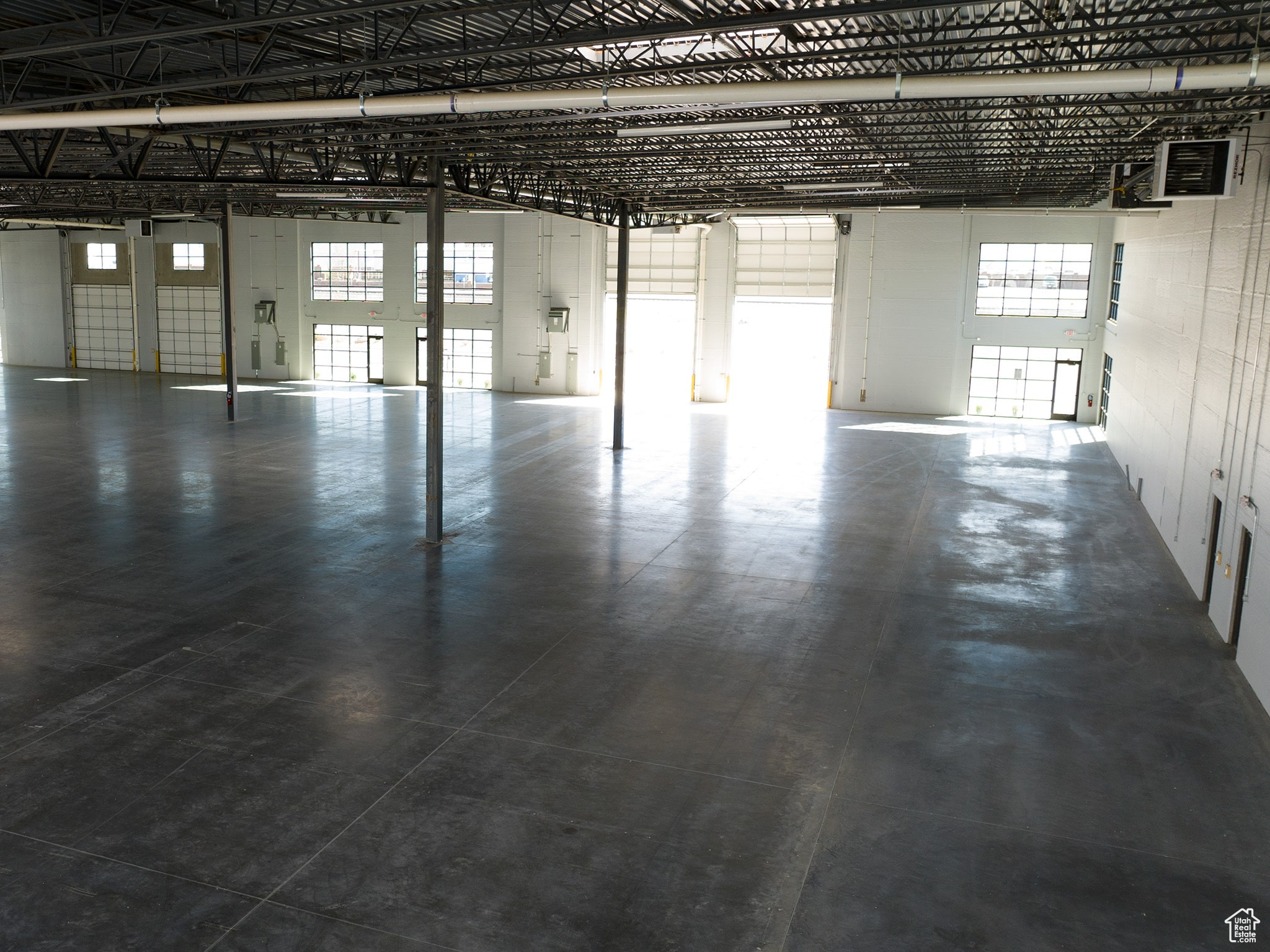 WOODS CROSS INDUSTRIAL - Commercial Lease