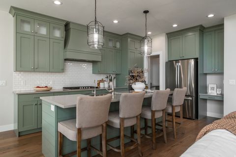 Tiny photo for 733 W LIGHTHOUSE DR, Saratoga Springs, UT 84045 (MLS # 2124741)