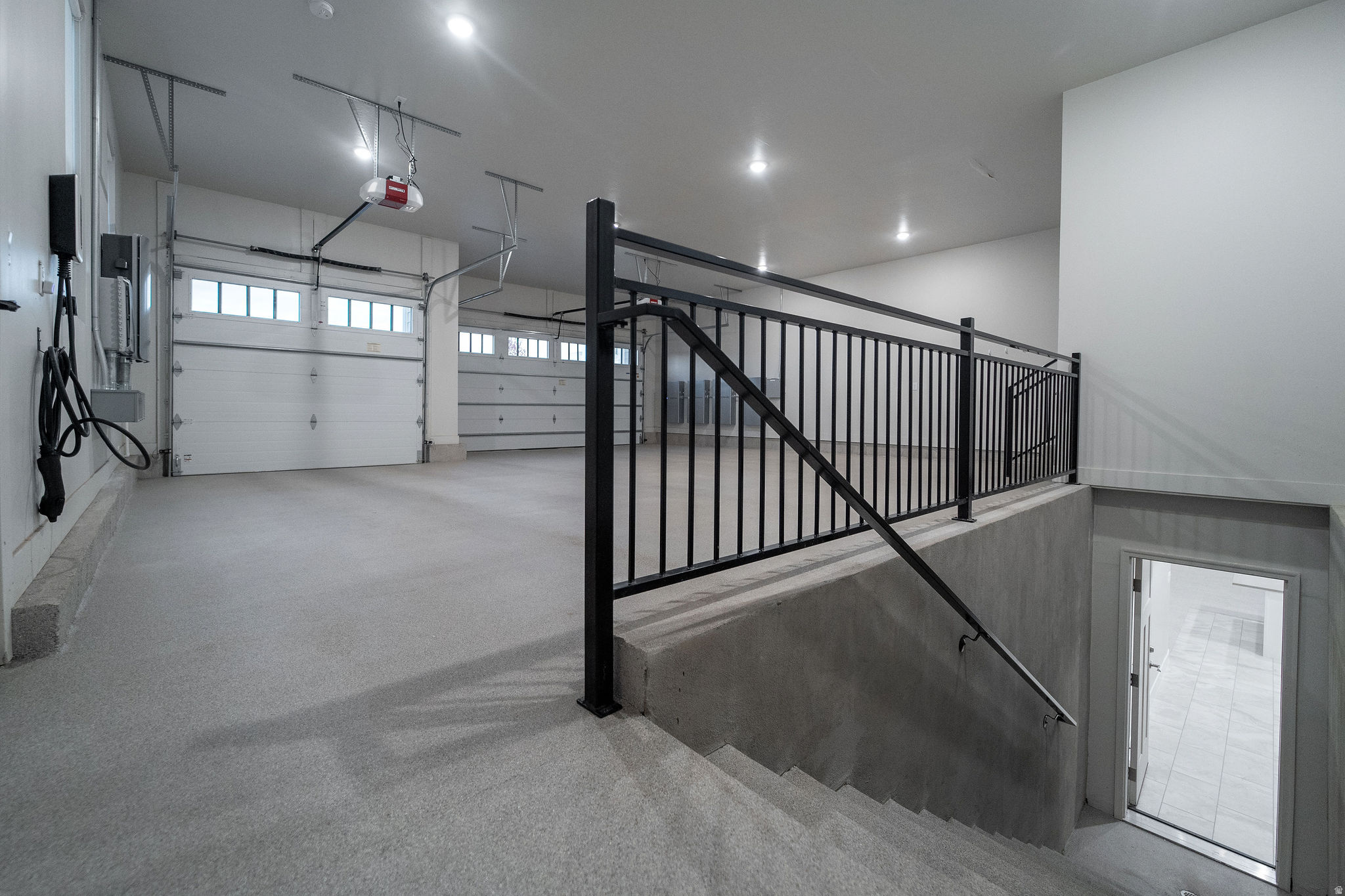 BEACON POINTE - Residential