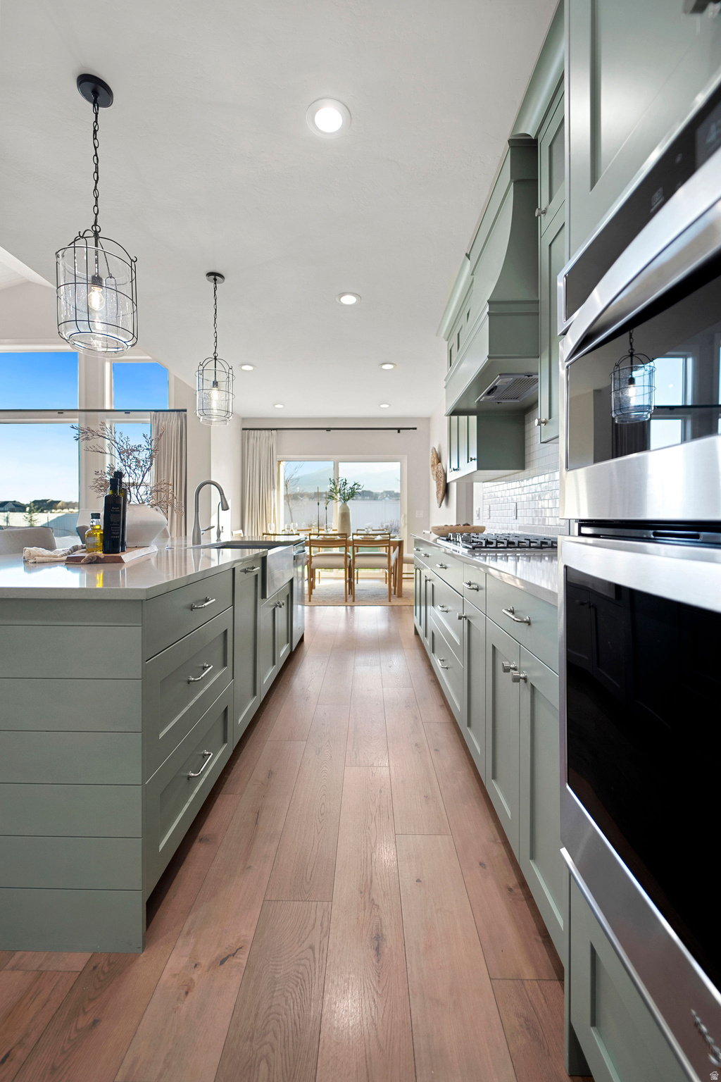 BEACON POINTE - Residential