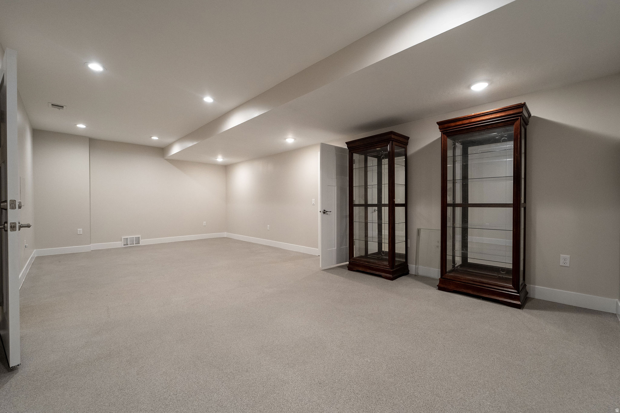 BEACON POINTE - Residential