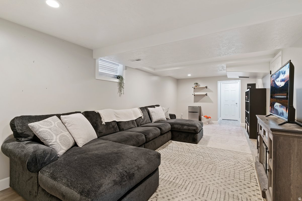 WASHINGTON TERR - Residential