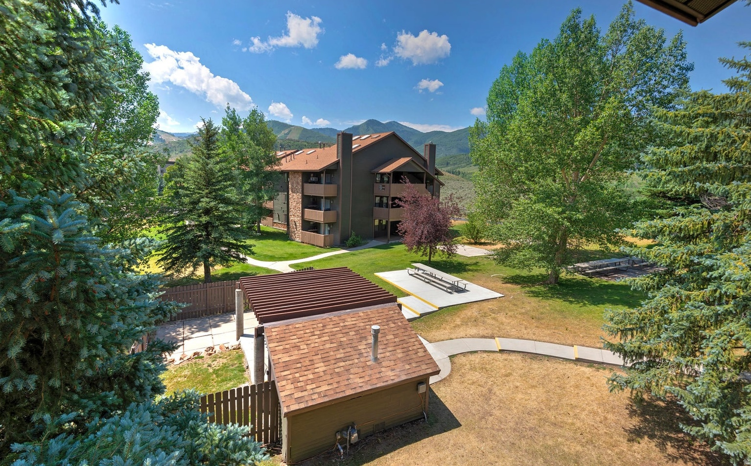 POWDERWOOD AT LANDMARK - Residential