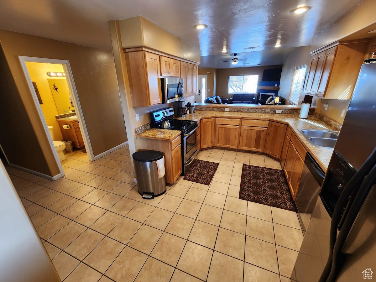 TIERRA DEL SOL - Residential Income