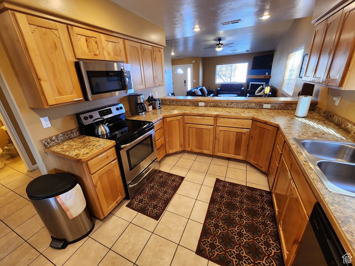 TIERRA DEL SOL - Residential Income