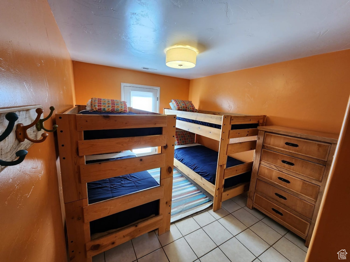 TIERRA DEL SOL - Residential Income