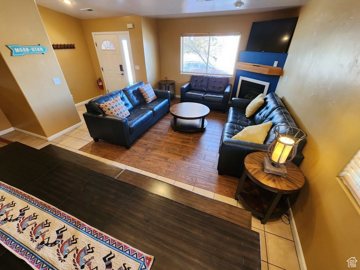 TIERRA DEL SOL - Residential Income