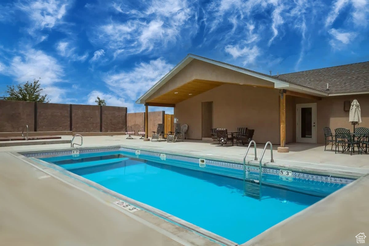 TIERRA DEL SOL - Residential Income