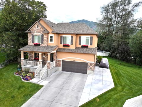 Tiny photo for 1503 DAYLILY CIR, Farmington, UT 84025 (MLS # 2142349)