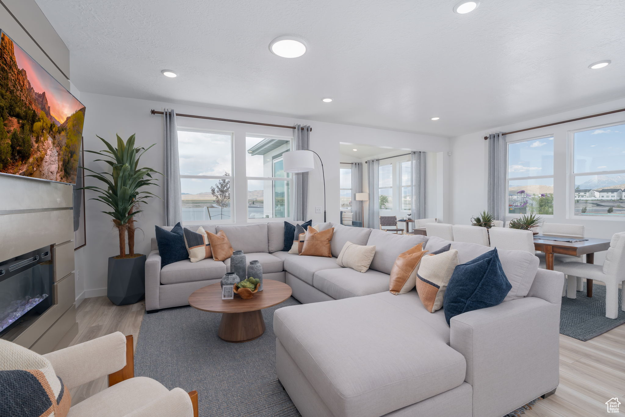 RESERVE AT PINNACLES AT EAGLE MOUNTAIN - Residential