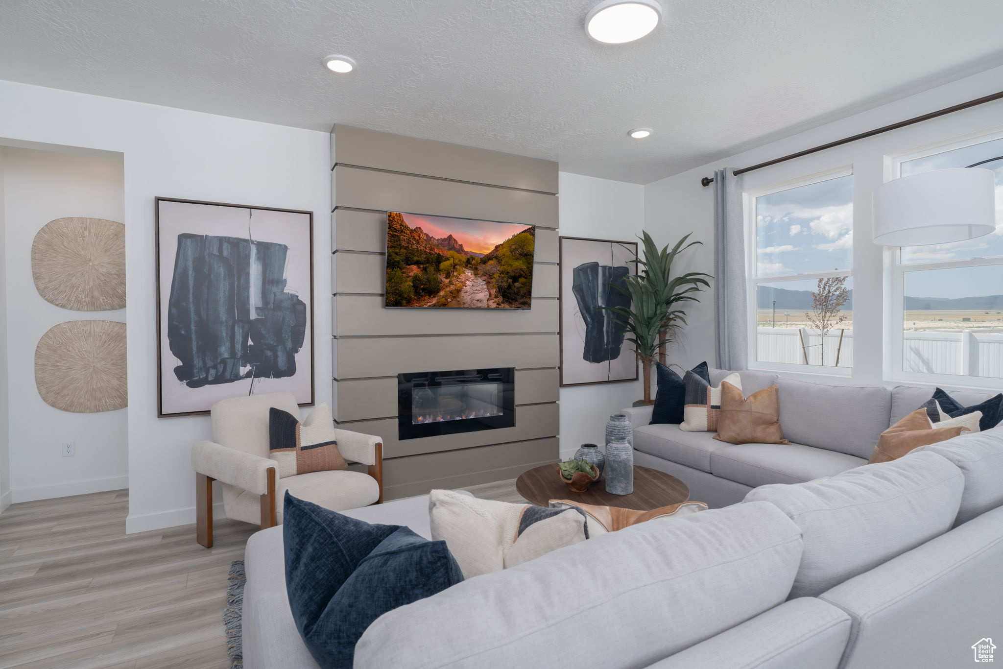 RESERVE AT PINNACLES AT EAGLE MOUNTAIN - Residential