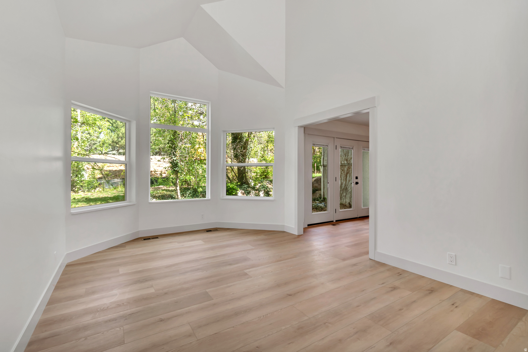 BROOKHAVEN - Residential Income