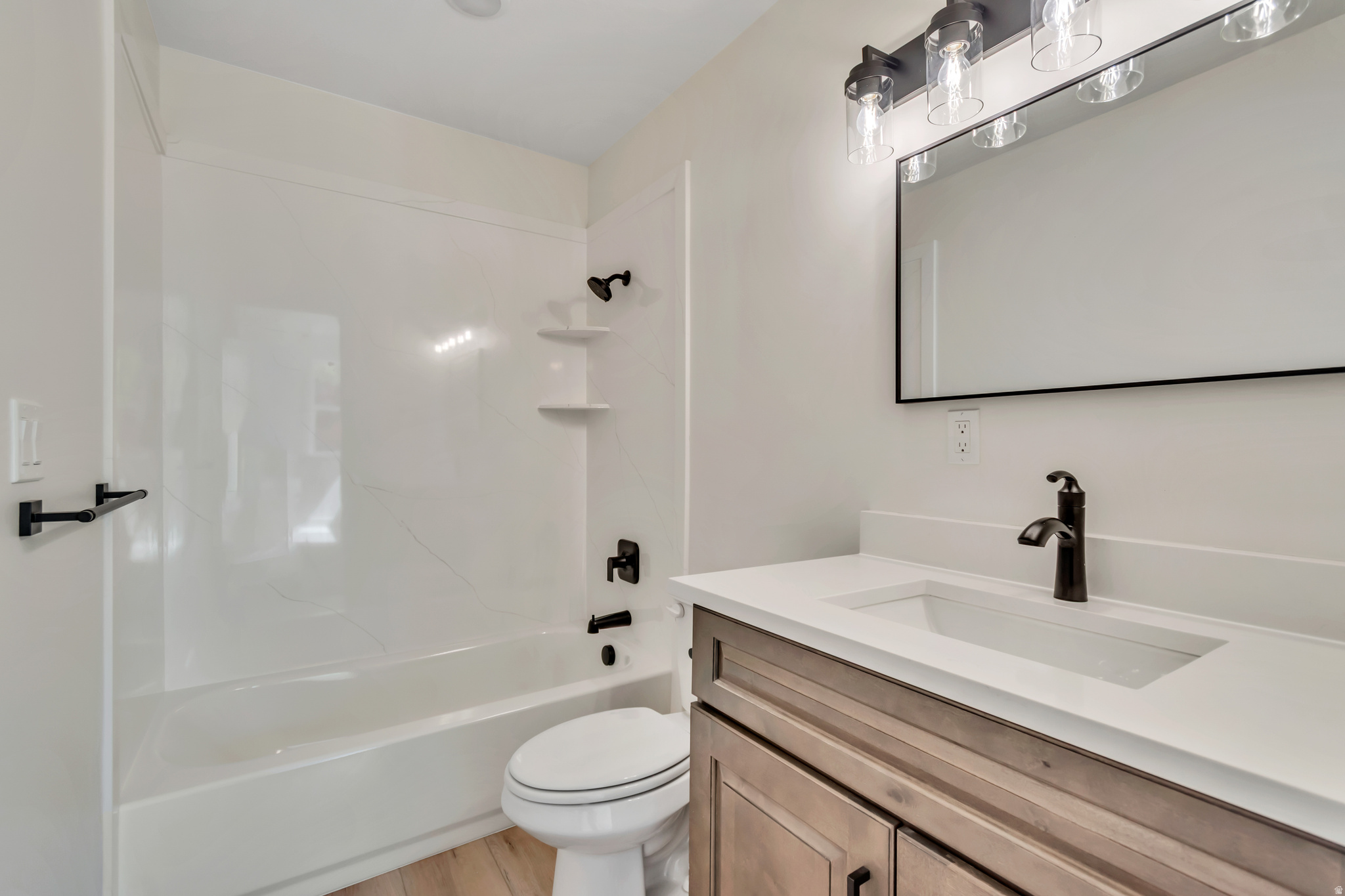 BROOKHAVEN - Residential Income