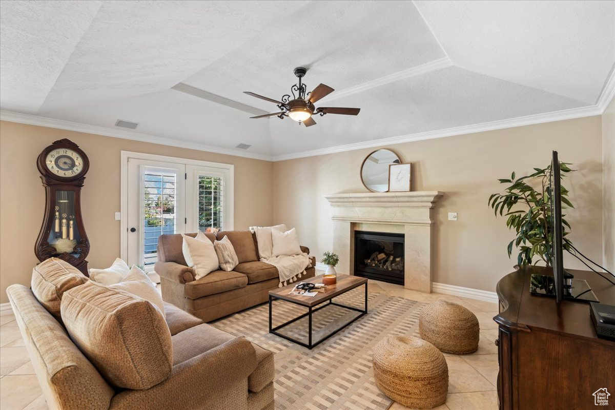 COVE ESTATES - Residential