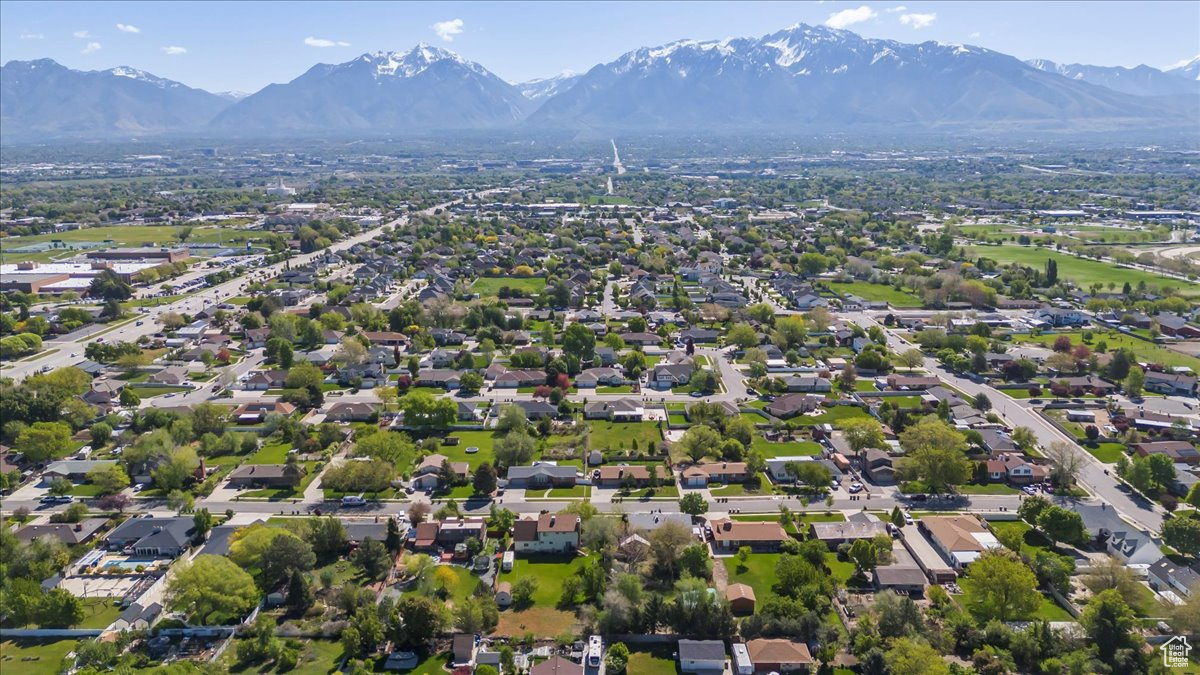 COVE ESTATES - Residential