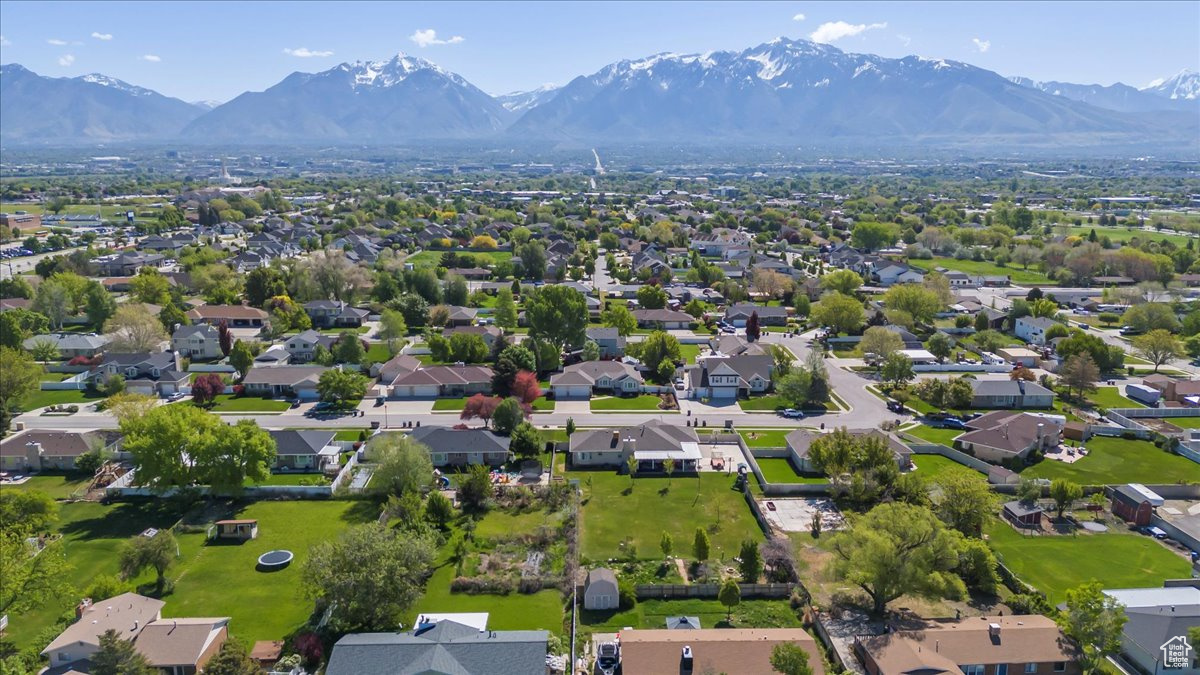 COVE ESTATES - Residential