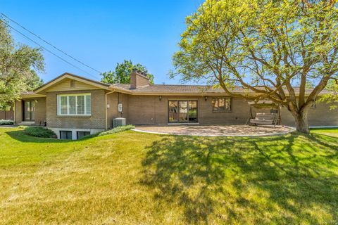 Tiny photo for 2025 E HEDGEWOOD CT, Holladay, UT 84121 (MLS # 2159104)