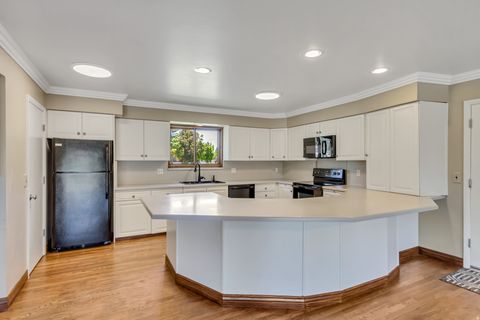 Tiny photo for 2025 E HEDGEWOOD CT, Holladay, UT 84121 (MLS # 2159104)