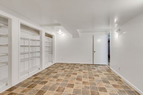 Tiny photo for 2025 E HEDGEWOOD CT, Holladay, UT 84121 (MLS # 2159104)