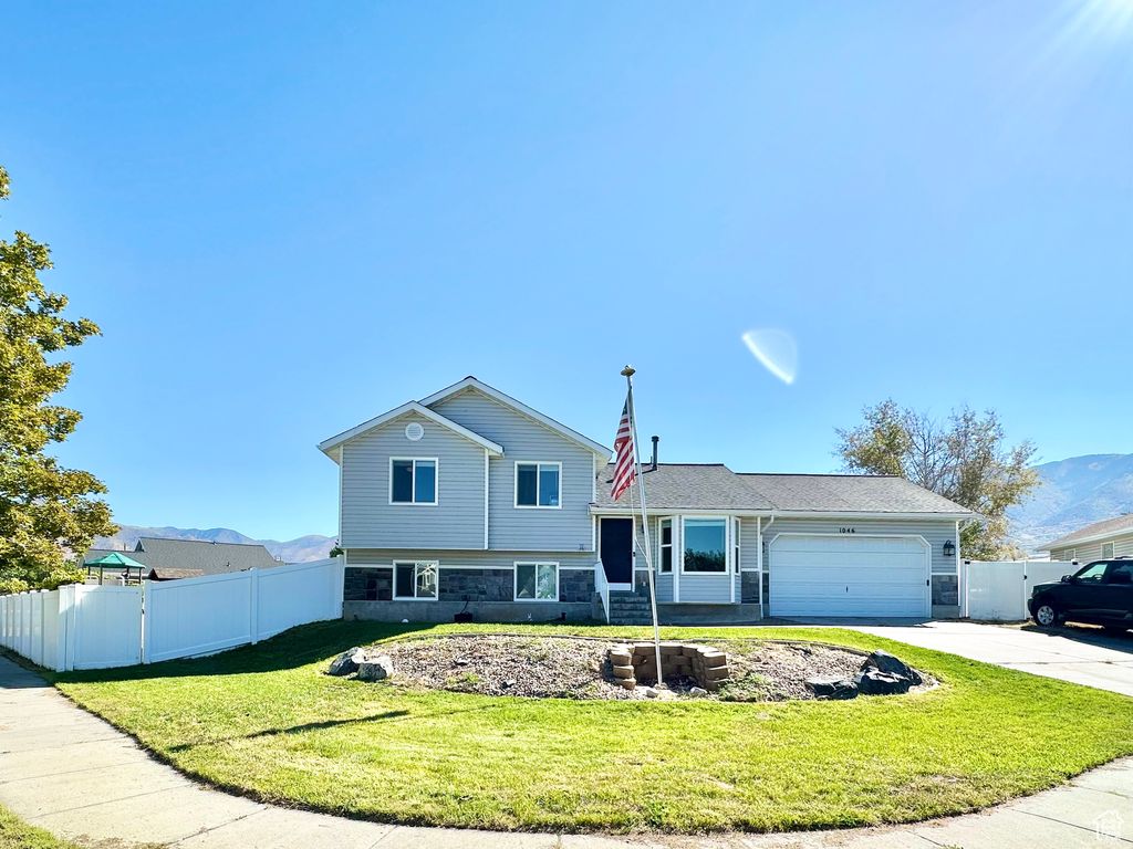 Photo of 1046 N CEDARWOOD BLVD N, Tooele, UT 84074 (MLS # 2118356)