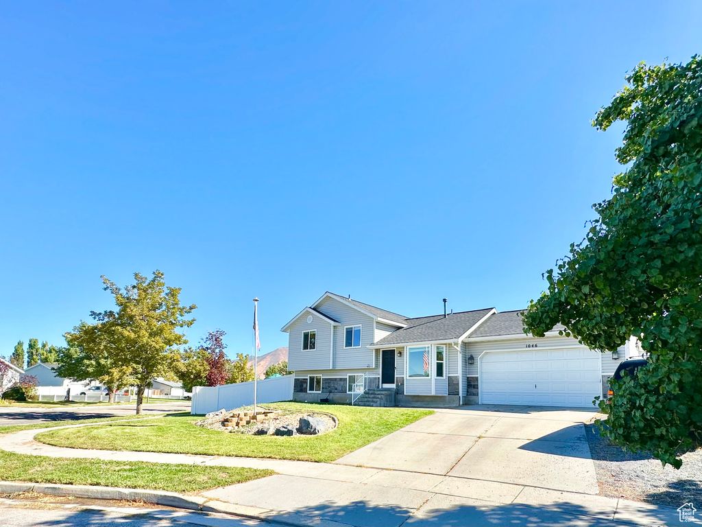 Photo of 1046 N CEDARWOOD BLVD N, Tooele, UT 84074 (MLS # 2118356)