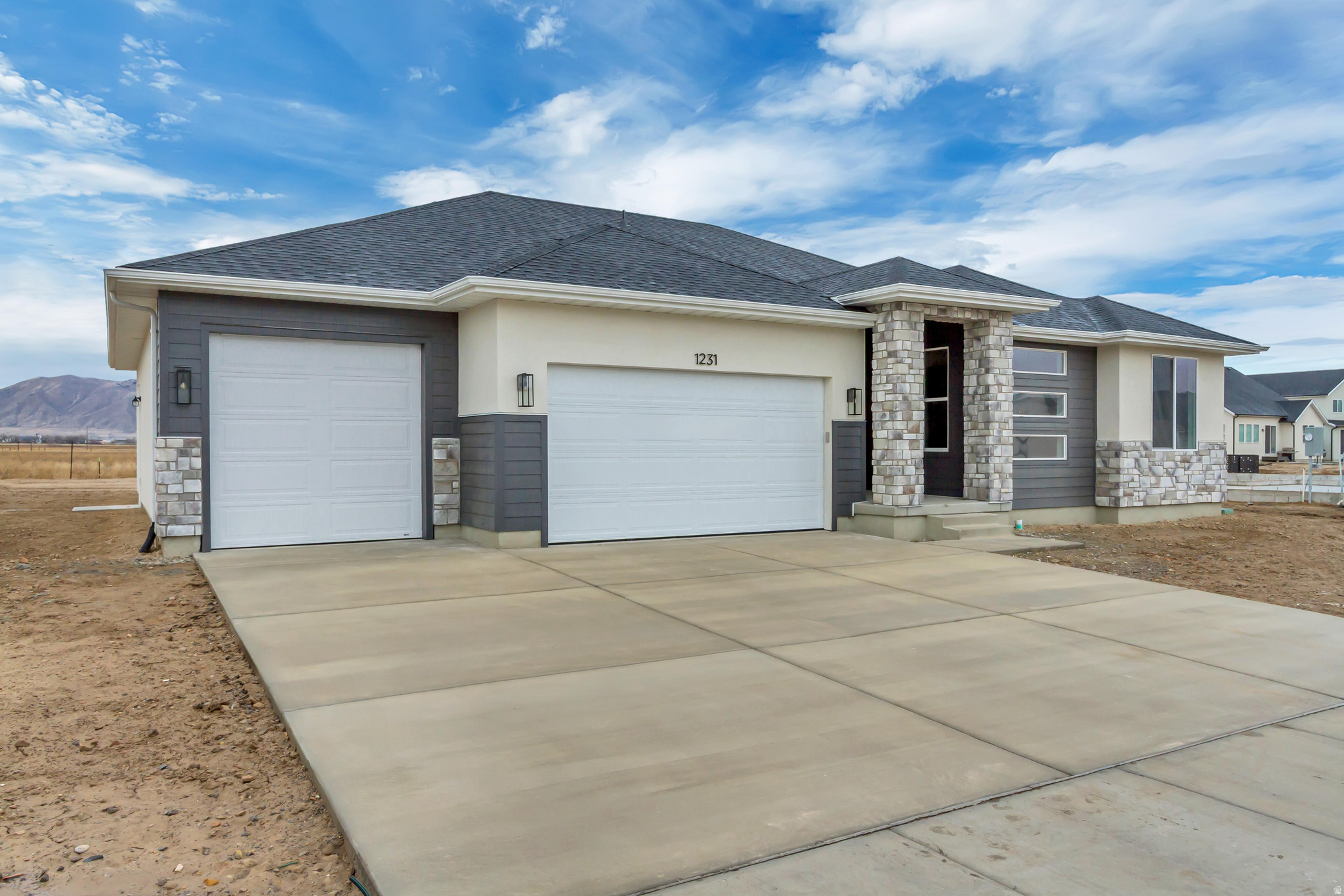 ARROWHEAD RANCH - Residential