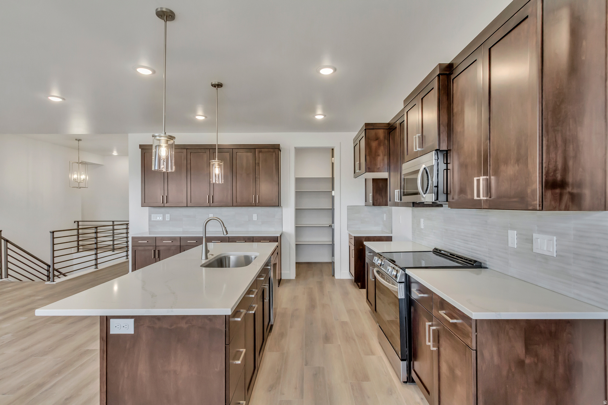 ARROWHEAD RANCH - Residential