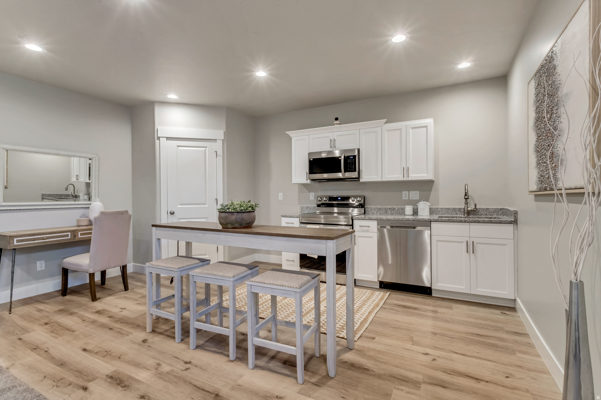 PACIFIC SPRINGS - Residential