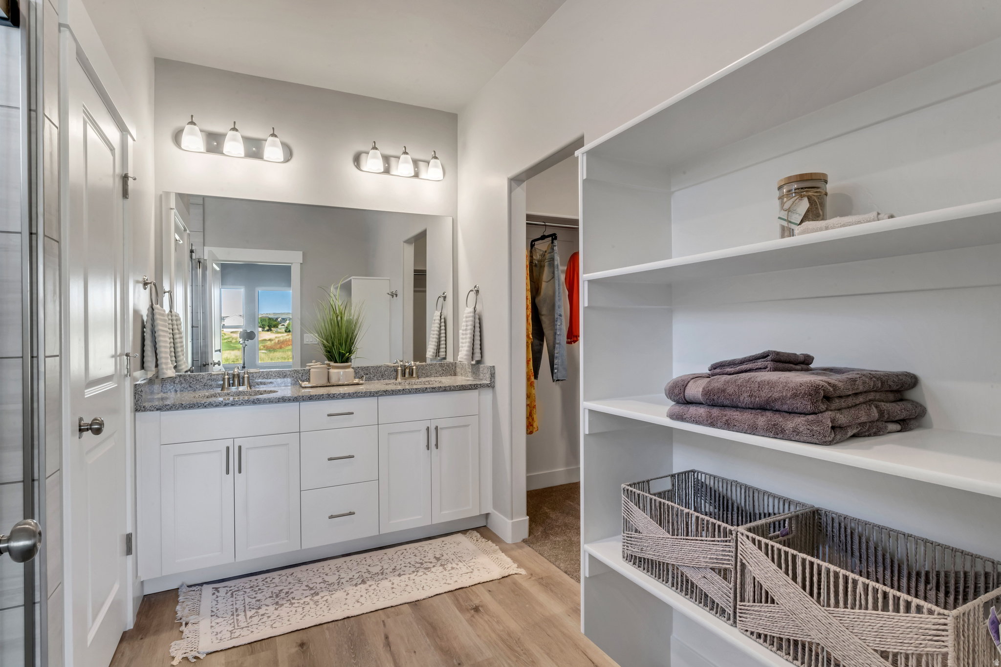 PACIFIC SPRINGS - Residential