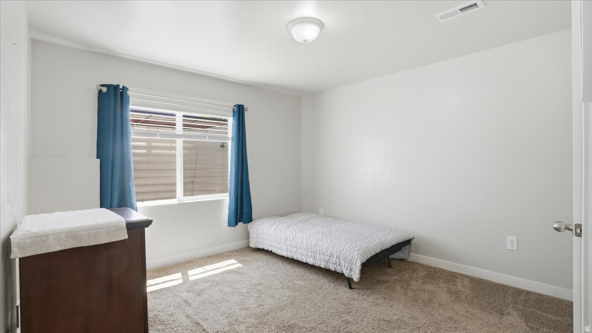 ASPEN POINTE - Residential