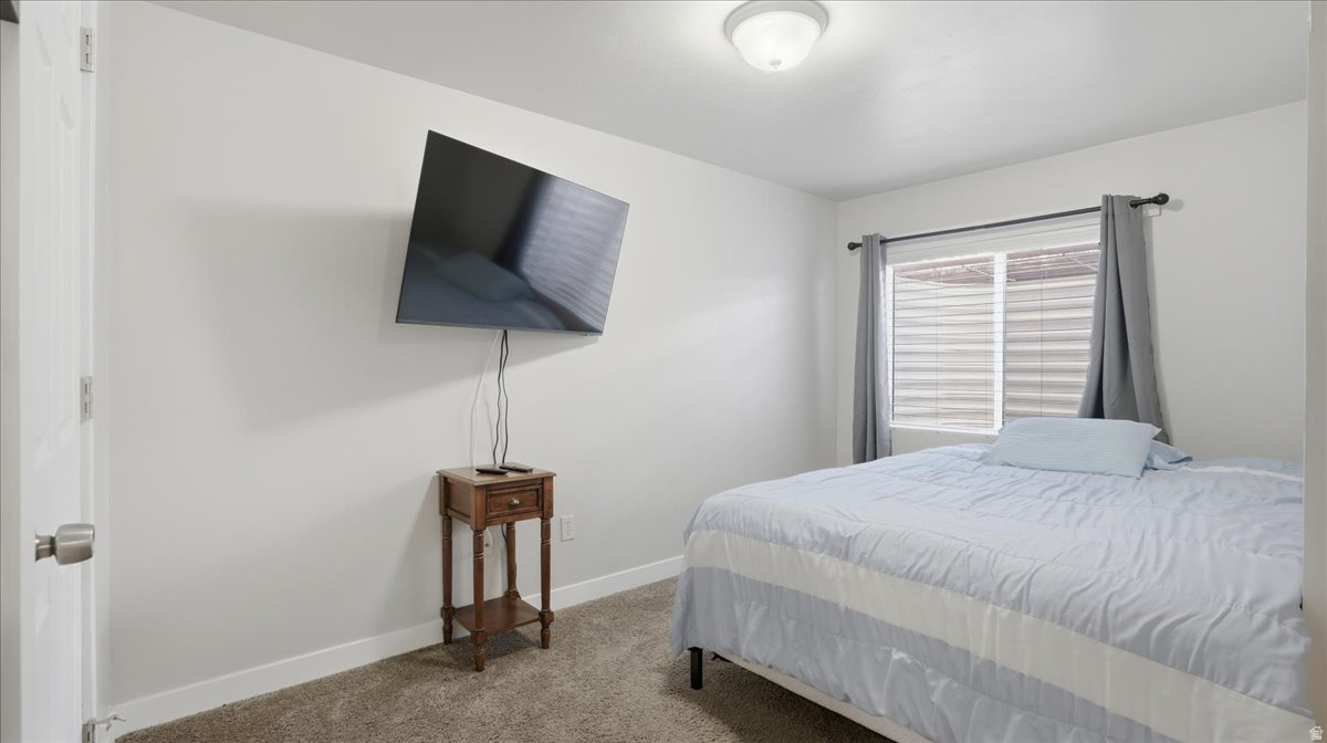 ASPEN POINTE - Residential