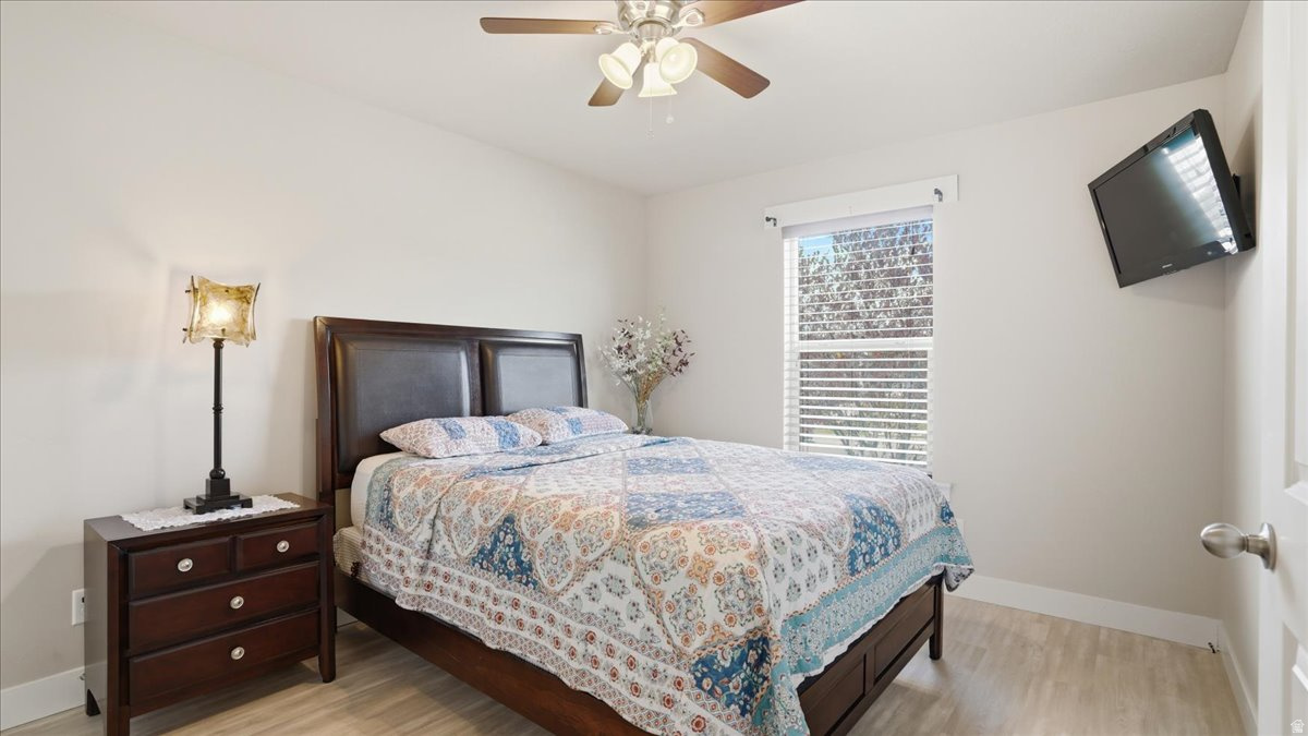 ASPEN POINTE - Residential