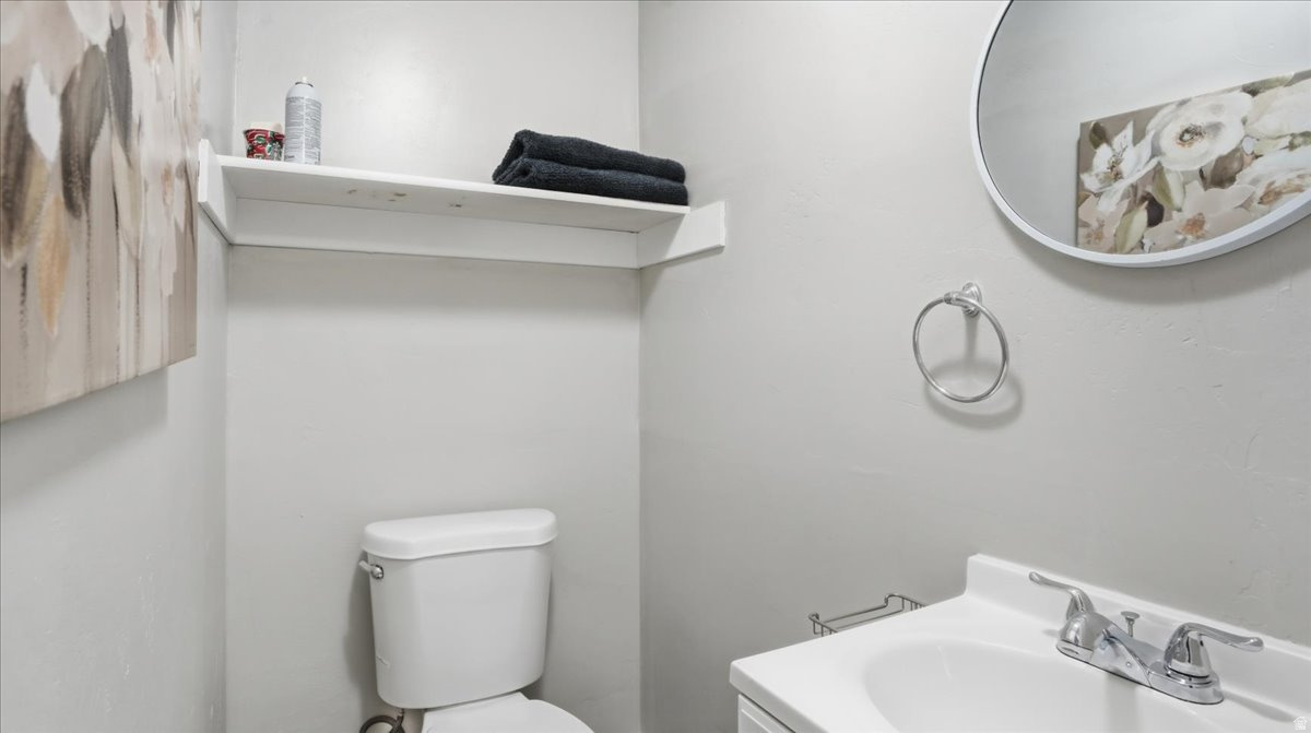 ASPEN POINTE - Residential