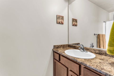 Tiny photo for 816 N SHEPARD CREEK PKWY PKWY E, Farmington, UT 84025 (MLS # 2173761)