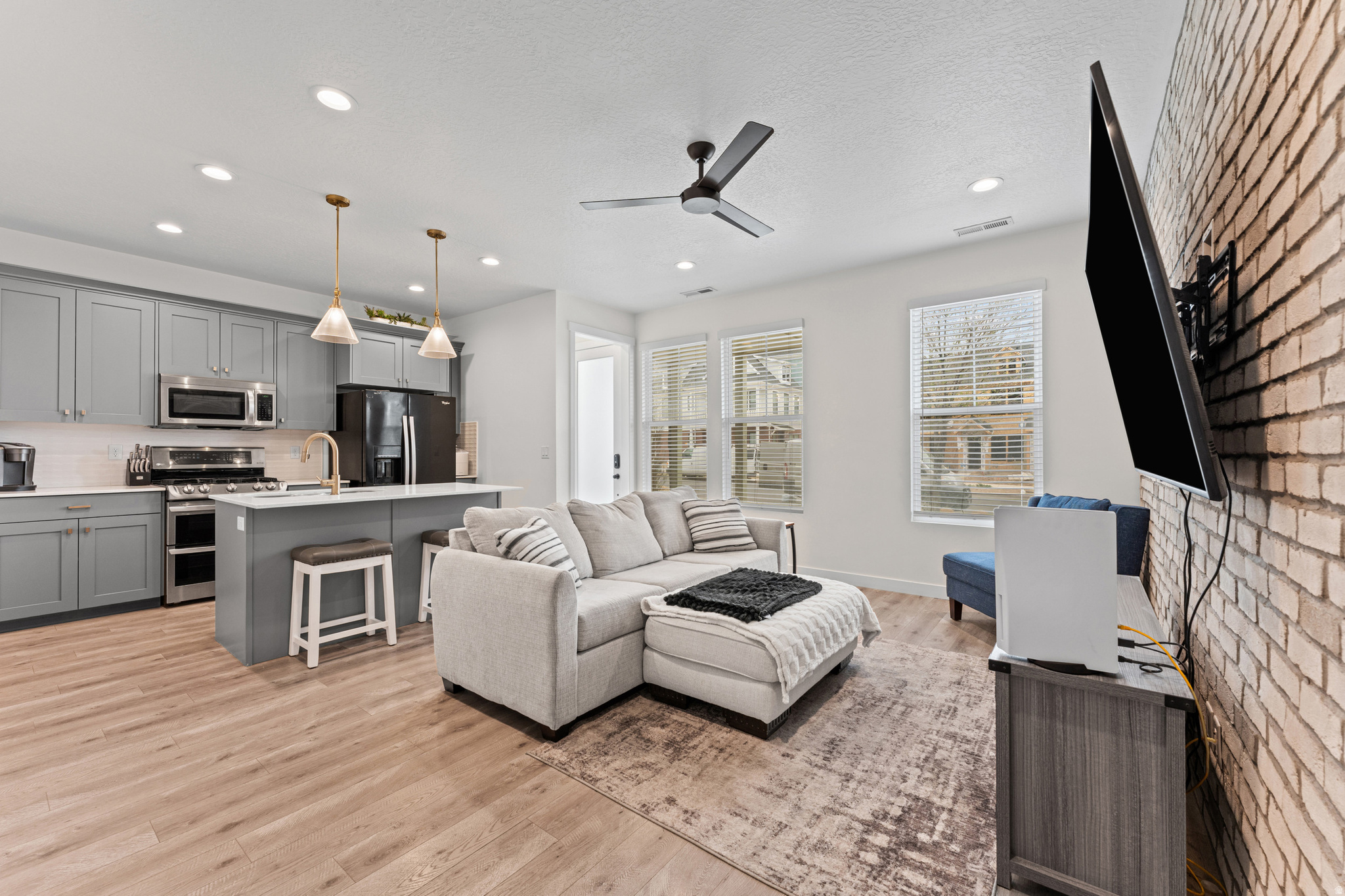 DAYBREAK SOUTH STATION - Residential