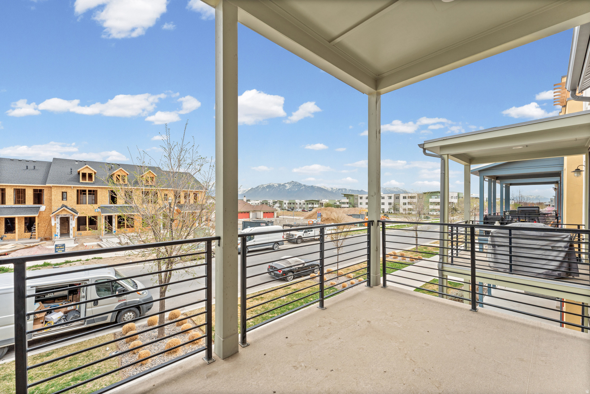 DAYBREAK SOUTH STATION - Residential