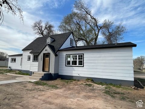 MLS: 2076449