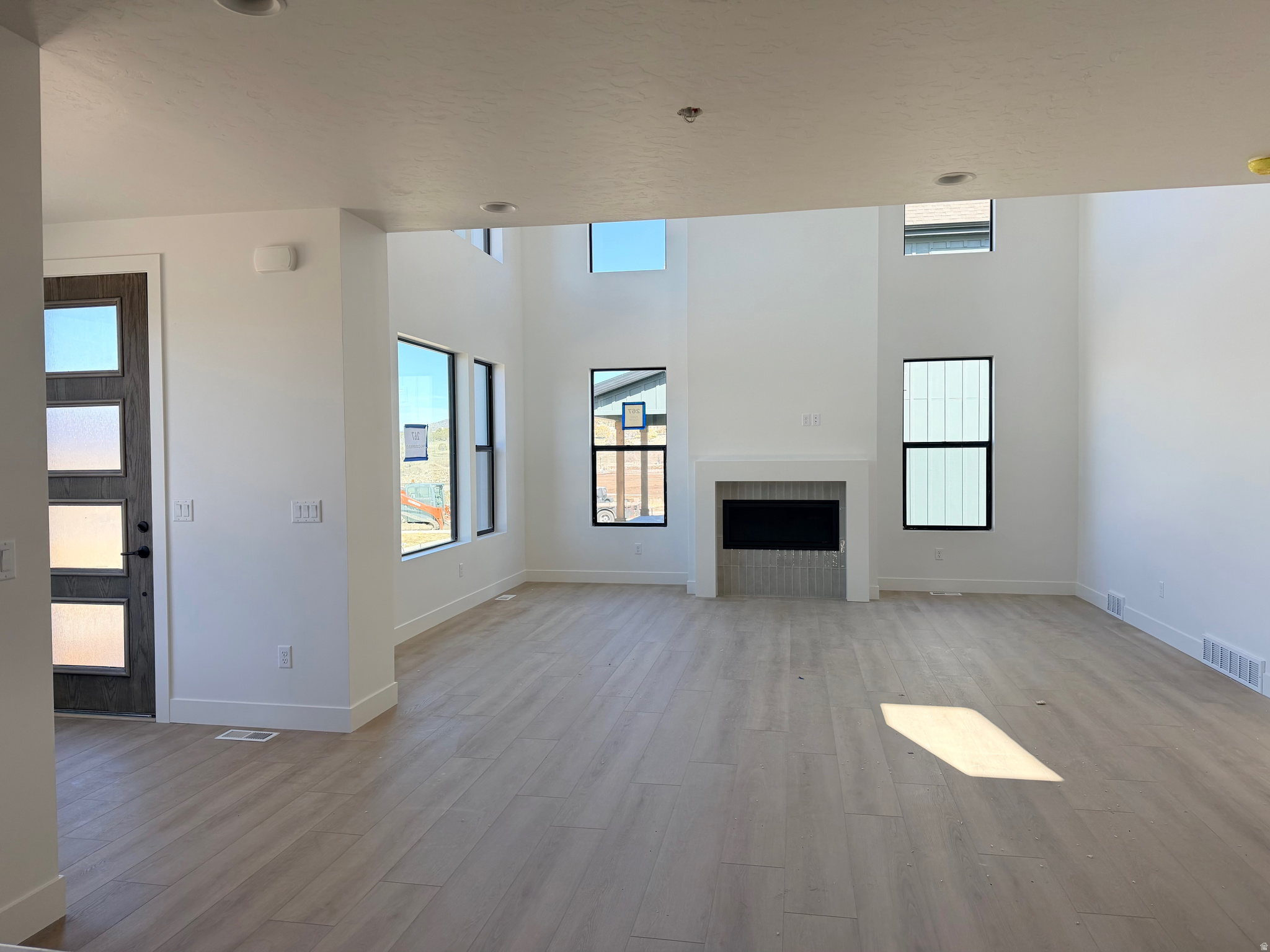 THE CROSSING - Residential